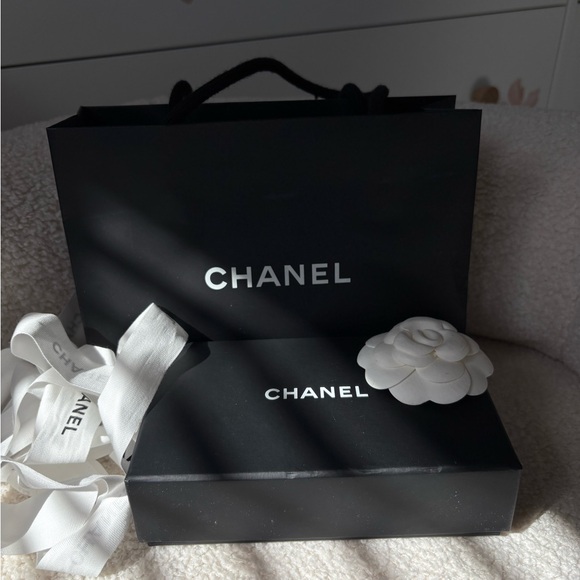 Chanel Boy Flap Nude Pink Tri-fold Wallet Chervon Women's - Picture 17 of 17